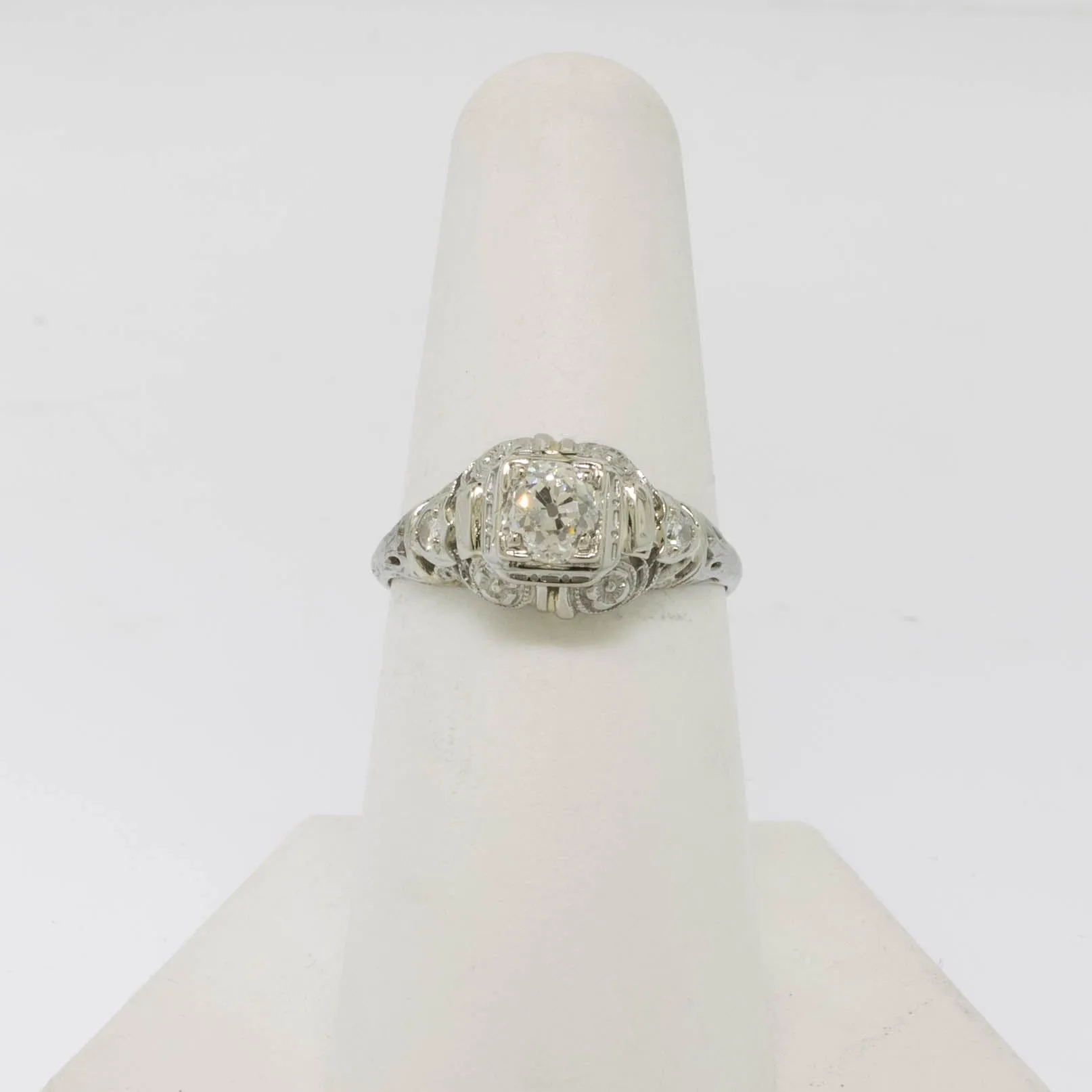 18K White Gold Old Mine Cut Diamond (~.64 center) Filigree Ring Size 7 Preowned
