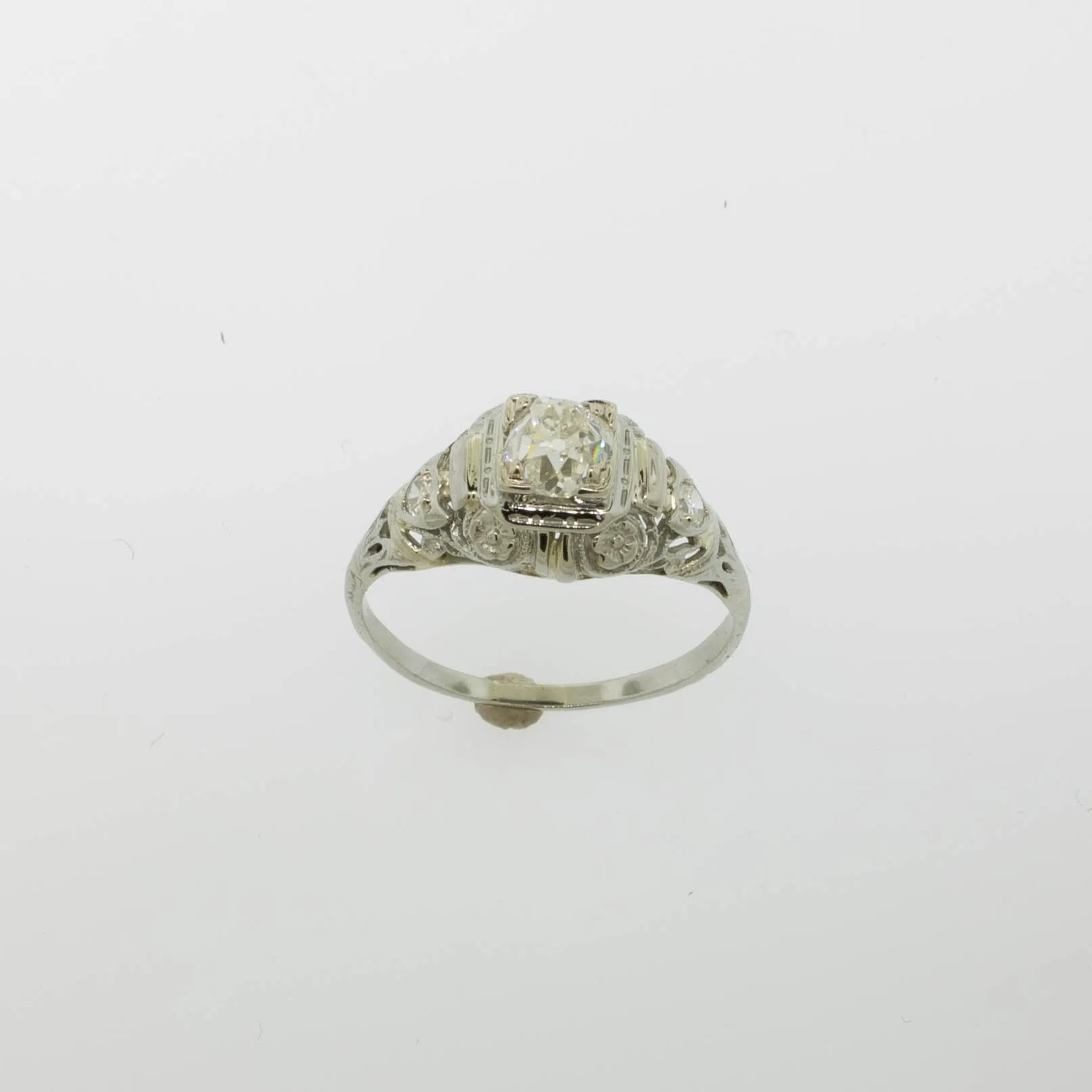 18K White Gold Old Mine Cut Diamond (~.64 center) Filigree Ring Size 7 Preowned