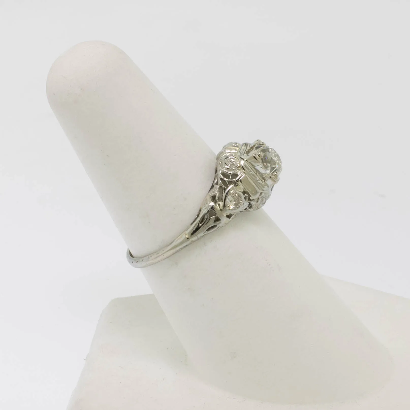 18K White Gold Old Mine Cut Diamond (~.64 center) Filigree Ring Size 7 Preowned
